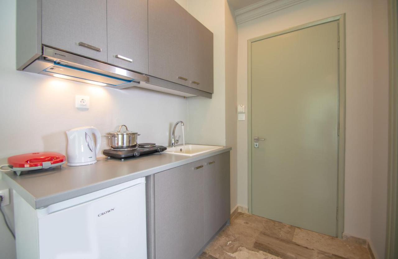 Mare Dentro Kalamaki Beachroad Apts By "Elite" Exterior foto